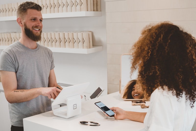 Errands & Browsing - DOOH touchpoint